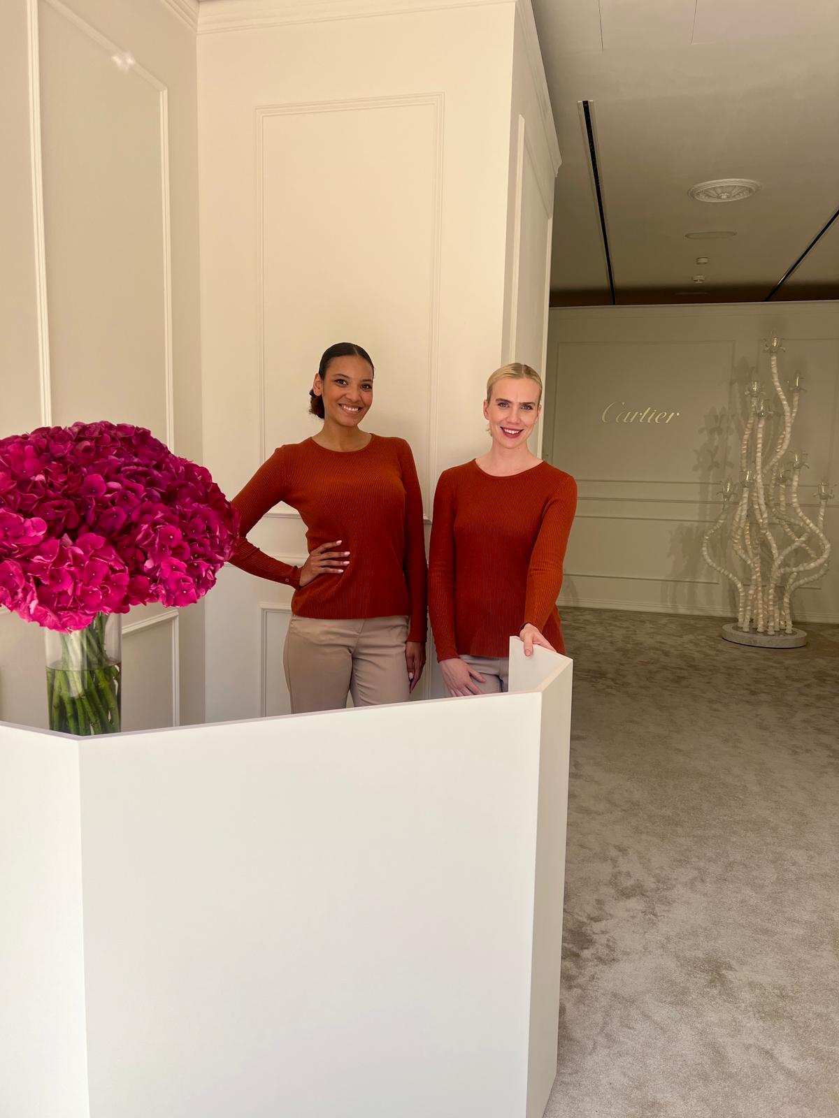 Messehostessen Agentur Fürstenfeldbruck stellt professionelles Personal für erfolgreiche Messeauftritte und Events bereit.